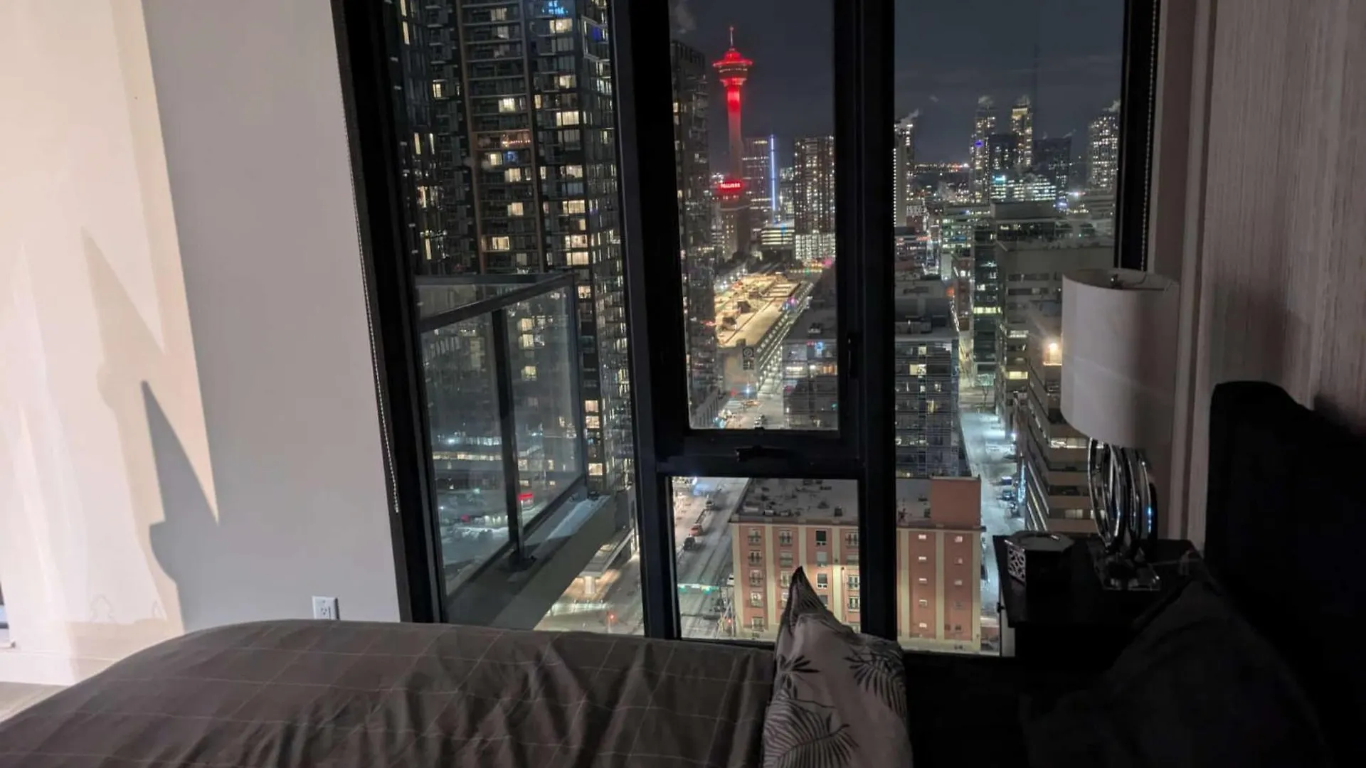 Breath Taking View For 4Guest Dtskyline-22Nd Floor Apartment Calgary
